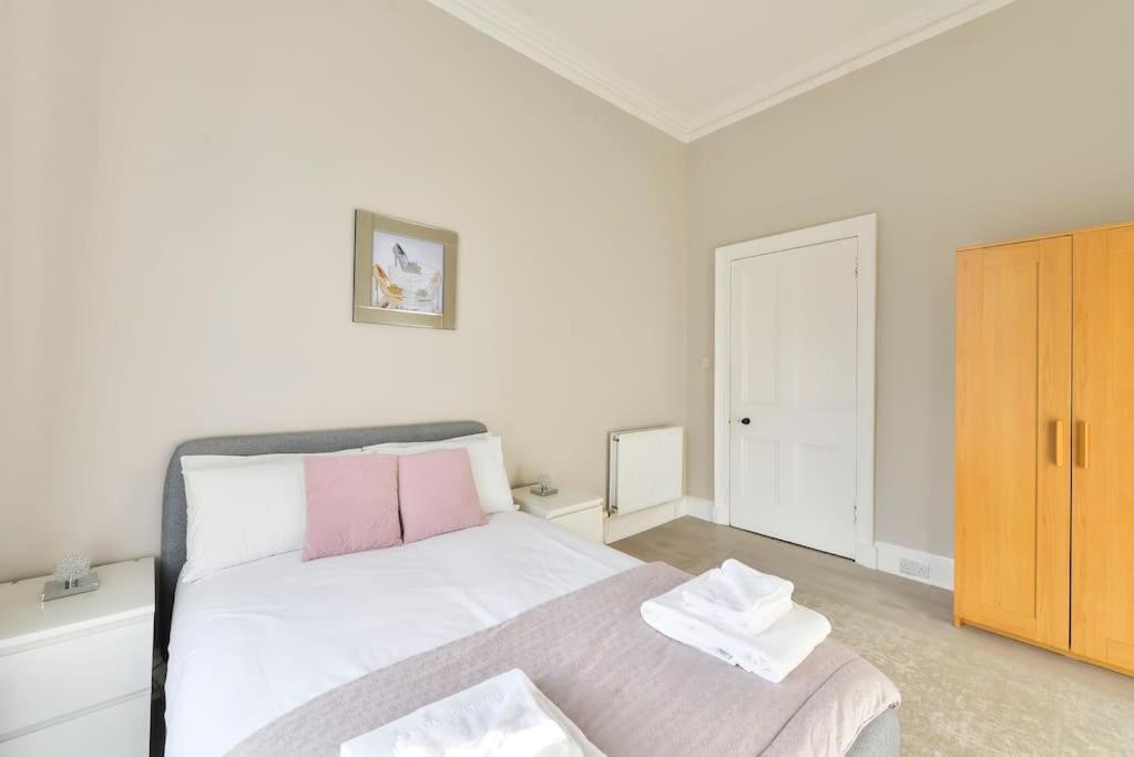George IV Bridge - Superbly Located 3 Bedroom! Εδιμβούργο Εξωτερικό φωτογραφία
